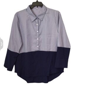 No Brand Navy Blue & White Blouse. Size 4 XL.